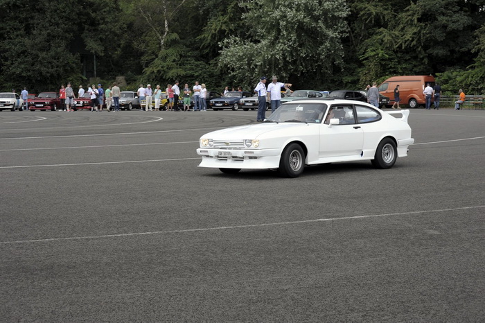 Fahrt auf die Teststrecke
      Drive to the test track